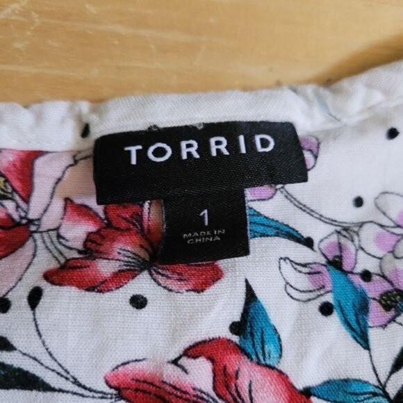 Torrid Baby Doll Top Black White Polka Dots Pink Flowers Floral Print Si… - Picture 6 of 7